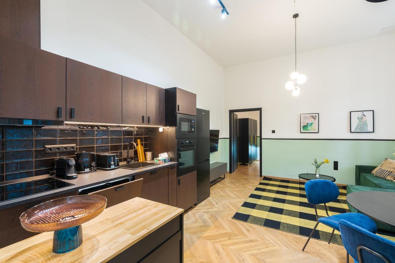 Luxury Peaceful Apartment By The St Stephen'S Basilica Budapest Exterior photo