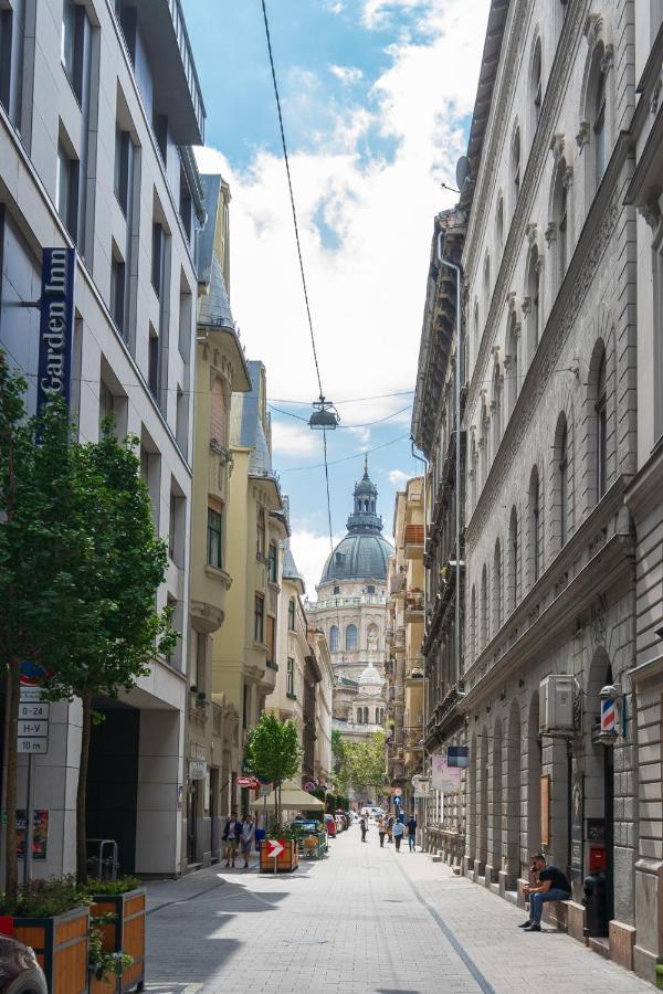 Luxury Peaceful Apartment By The St Stephen'S Basilica Budapest Exterior photo