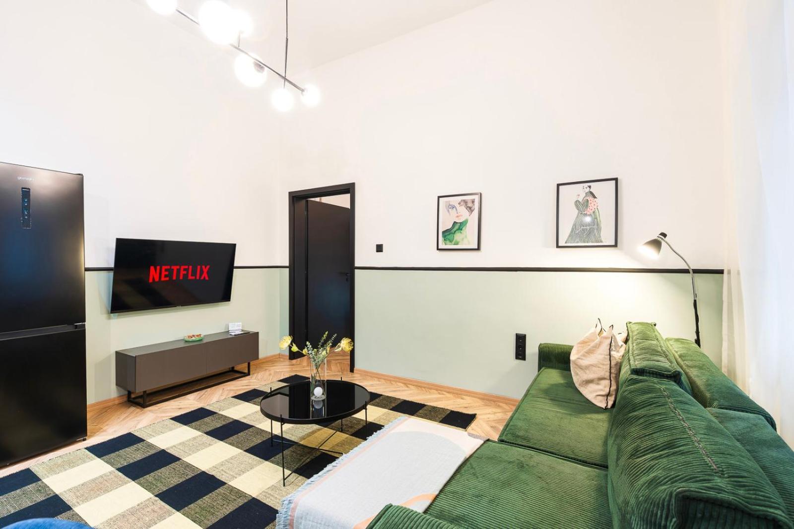 Luxury Peaceful Apartment By The St Stephen'S Basilica Budapest Exterior photo